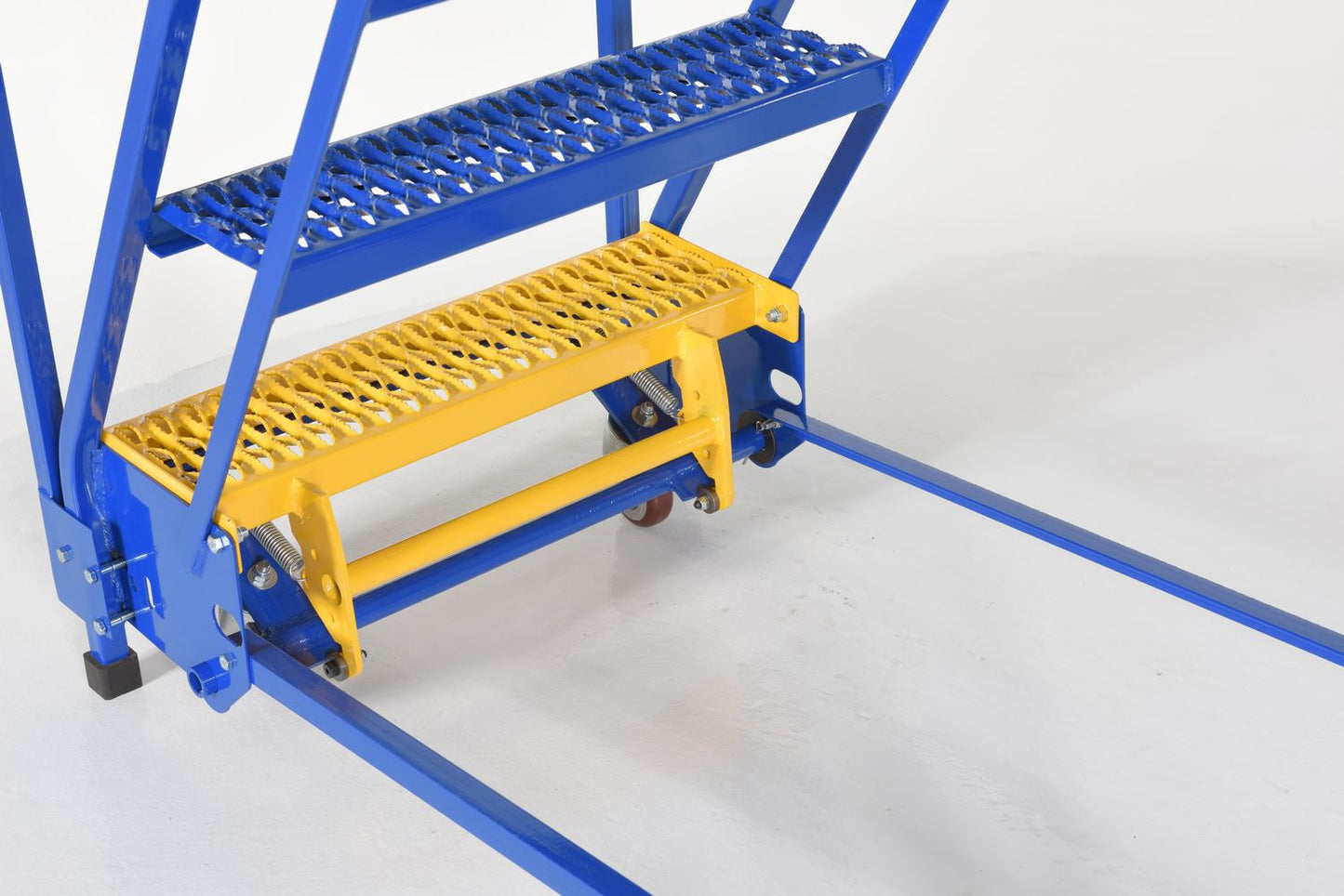 Rolling Warehouse Ladders (6-11 Step)