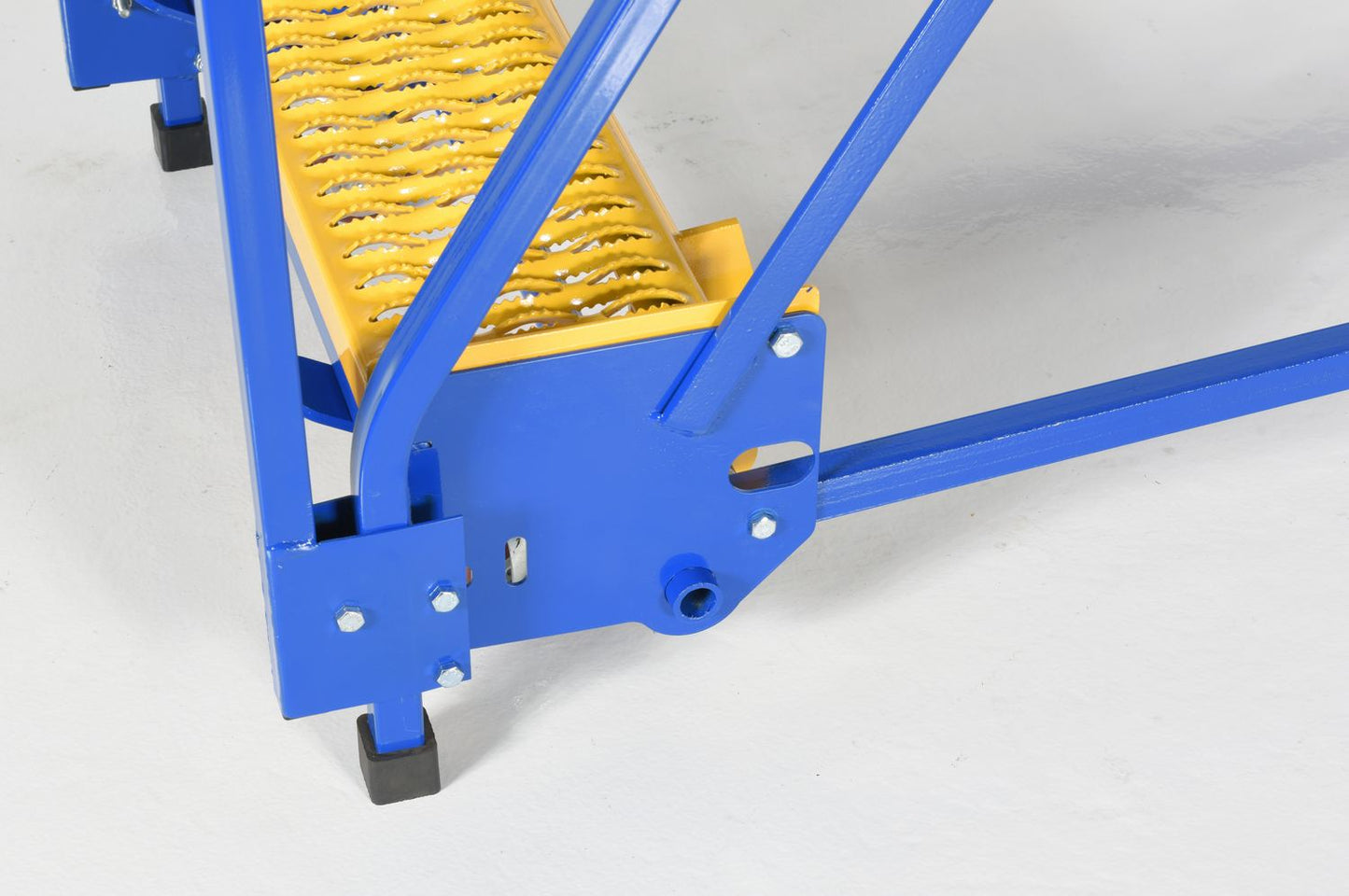 Rolling Warehouse Ladders (6-11 Step)
