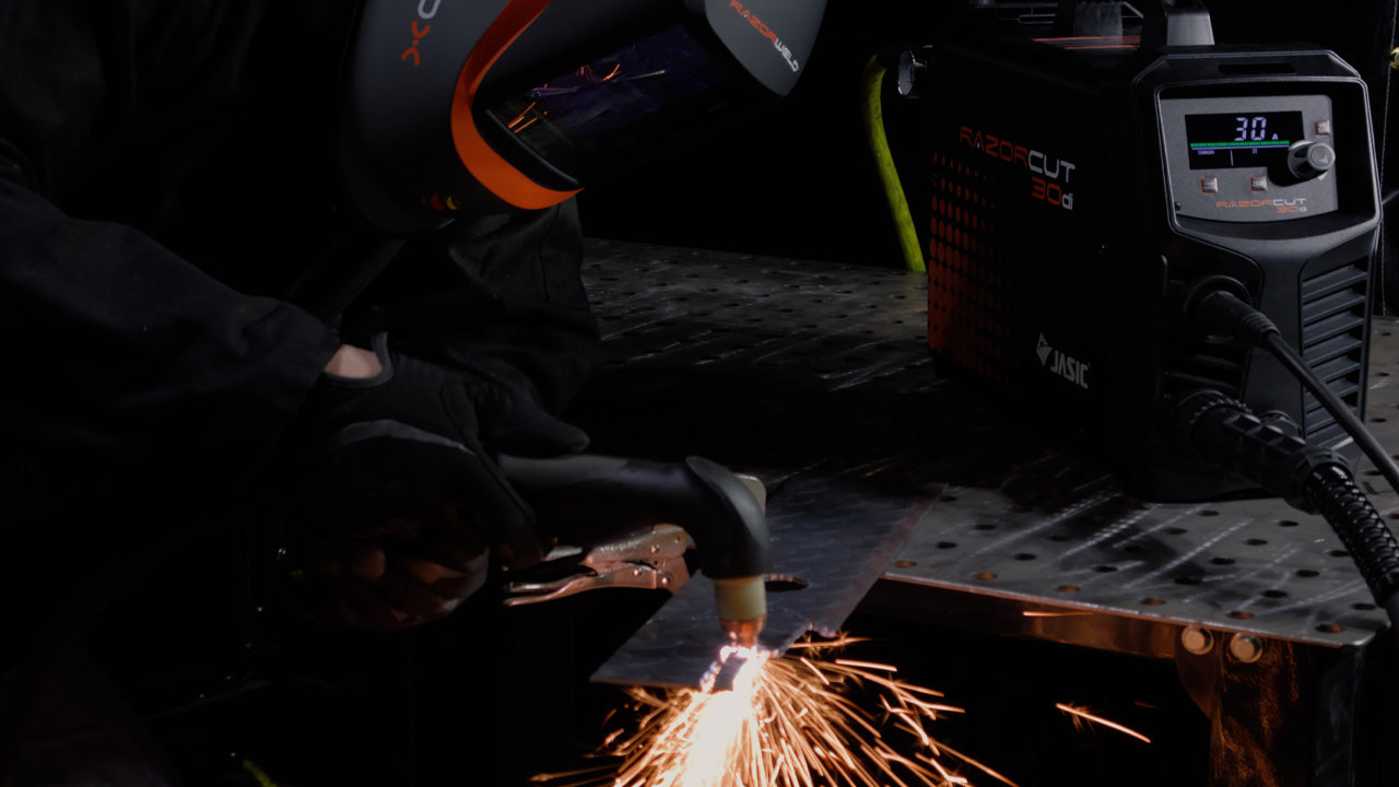 RAZOR CUT 30Di Digital Plasma Cutter